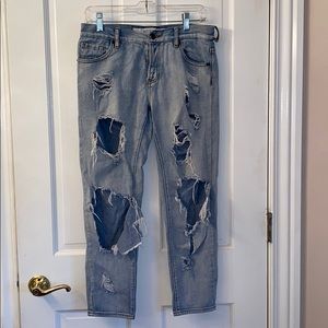 Brandy Melville Distressed Boyfriend Jeans